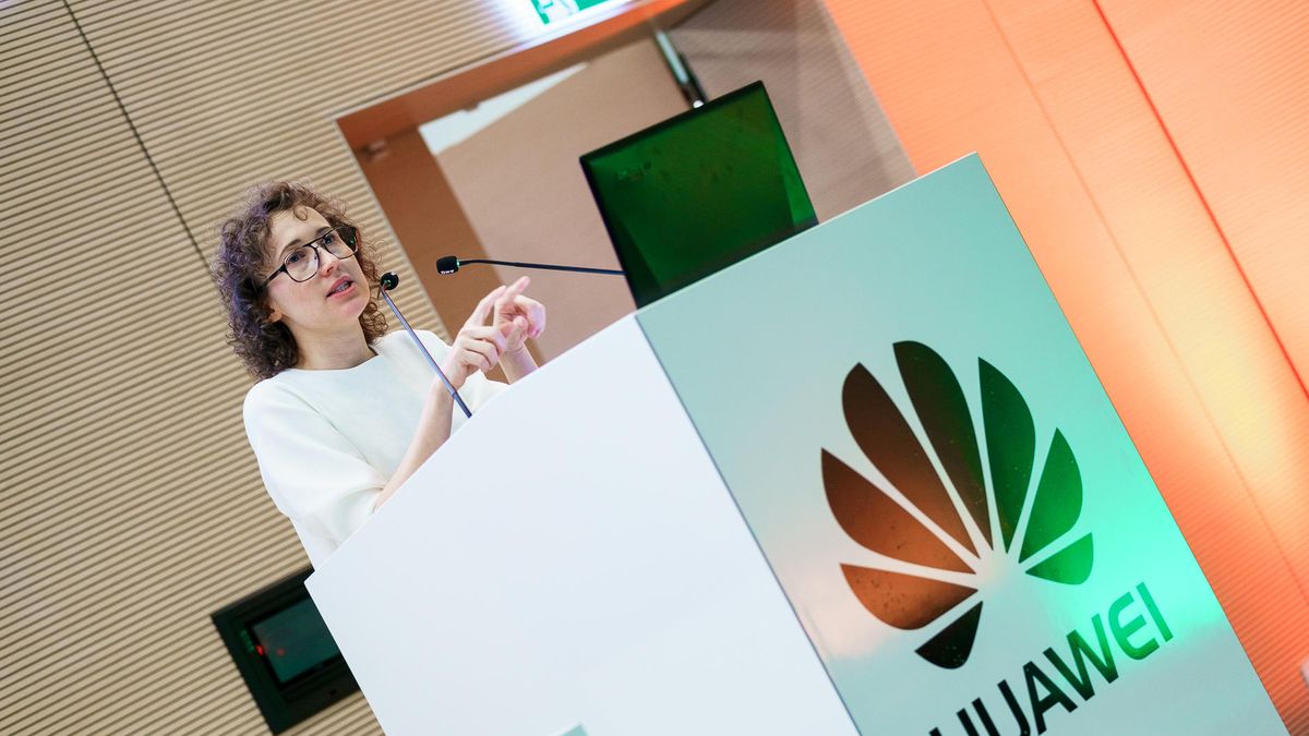 Sztuczna inteligencja to nowa biznesowa rzeczywistość. Polskie firmy coraz chętniej patrzą w tym kierunku