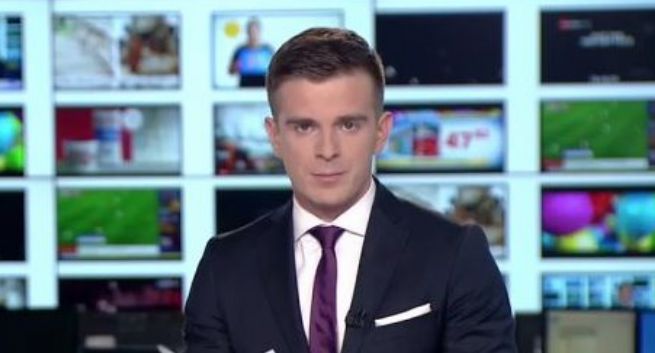 Dwóch prowadzących program „Strefa Kibica - Zima” w TVN24