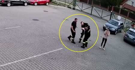 Matka wybiegła w kapciach szukać pomocy. Dramatyczna walka o życie niemowlaka