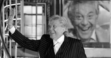 Nie żyje Lionel Blair. Znany aktor, prezenter i tancerz miał 92 lata