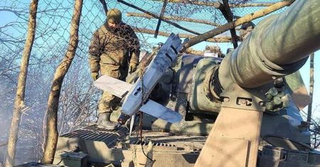 Krab oszukał przeznaczenie. Uratowała go metalowa siatka