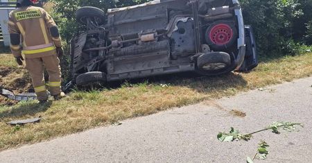 Na prostym odcinku drogi zjechała do rowu, dacia dachowała. Jej stan wyjaśnił wszystko