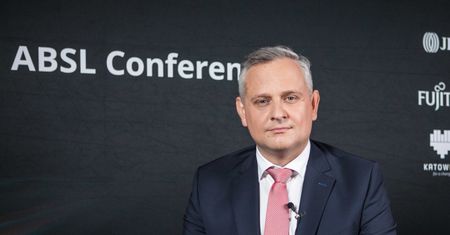 Roboty zabiorą nam pracę? Nie ma się czego bać - przekonuje Wojciech Popławski z ABSL