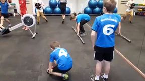 Szokujące nagranie. Tak ćwiczą dzieci pod okiem "trenera"