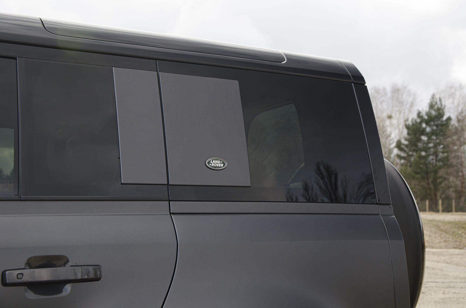 Land Rover Defender V8