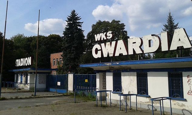 Obiekt Gwardii Warszawa niszczeje