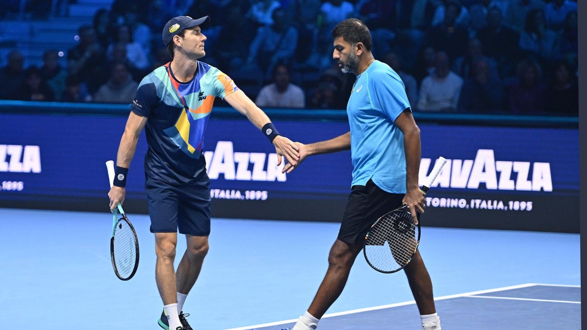 PAP/EPA / Alessandro di Marco / Na zdjęciu: Matthew Ebden (z lewej) i Rohan Bopanna