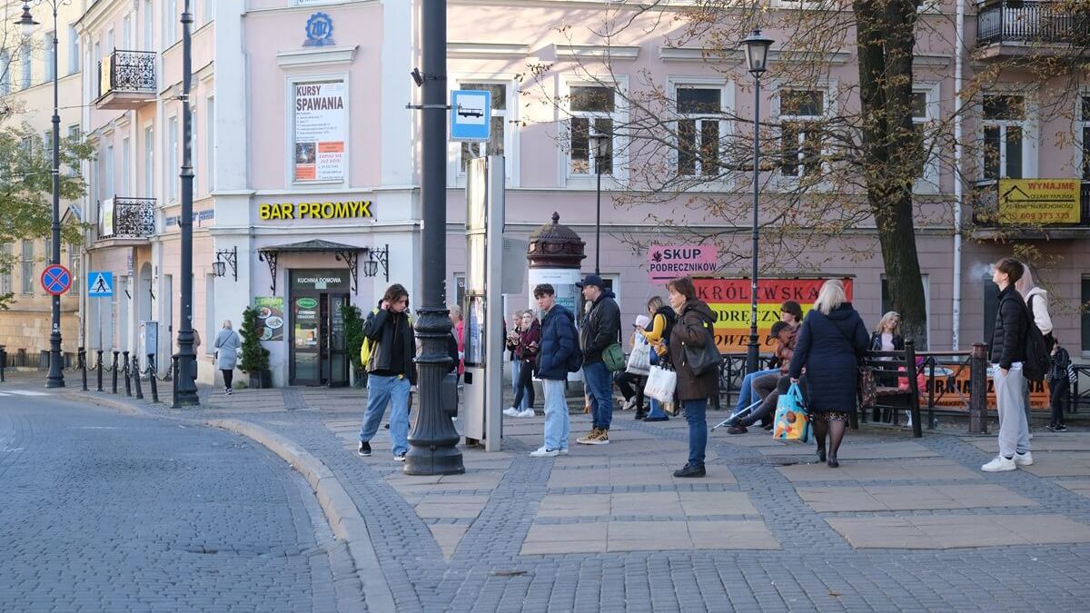 Przystanek autobusowy Brama Krakowska 04 przy ul. Królewskiej