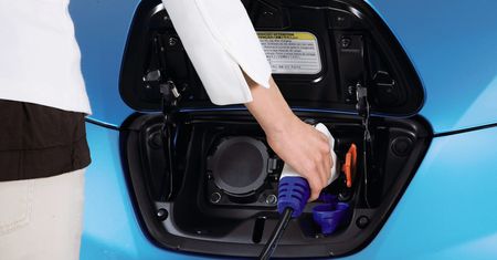 Nissan znowu skraca czas ładowania akumulatorów