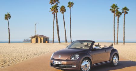 Volkswagen Beetle Cabriolet debiutuje w USA [Los Angeles 2012]