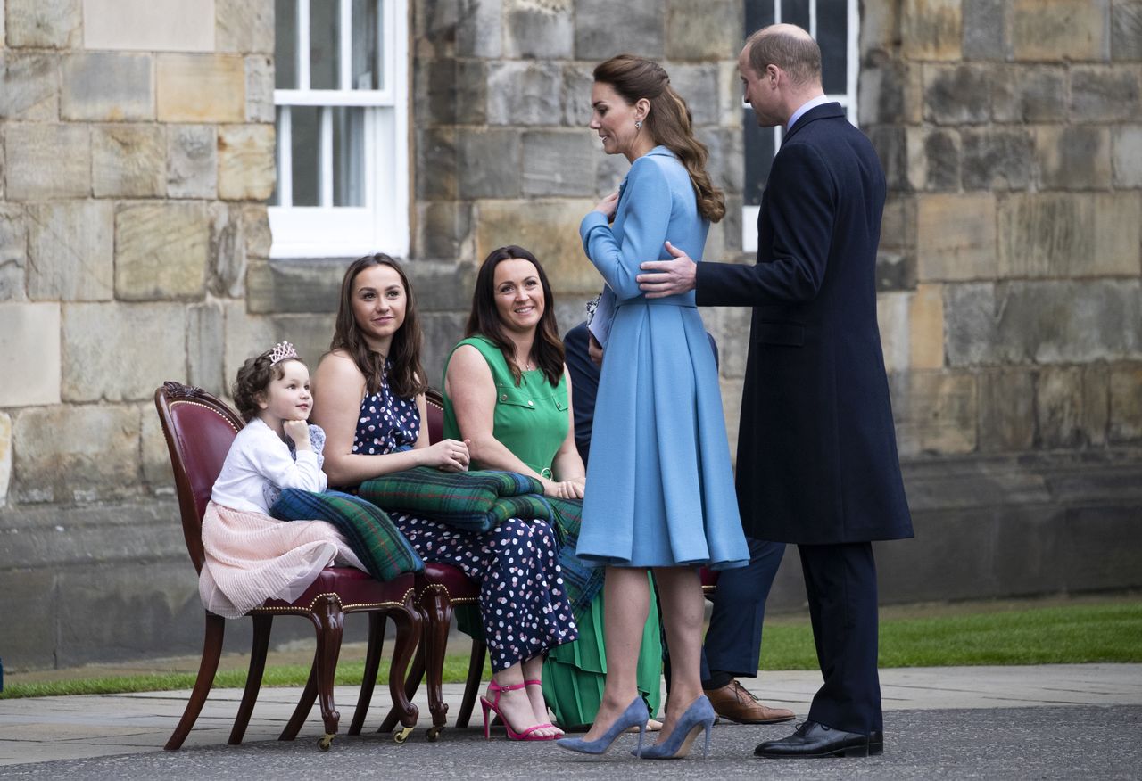 Książę i księżna Walii oraz rodzina Mili