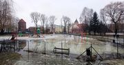 Sławno: Zalany park, a w tym plac zabaw. To efekt roztopów