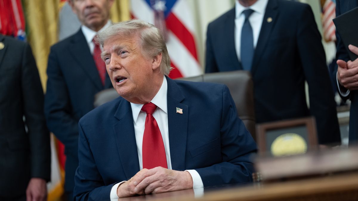 Trump chce finansować ruch MAGA w Europie. Są miliony dolarów