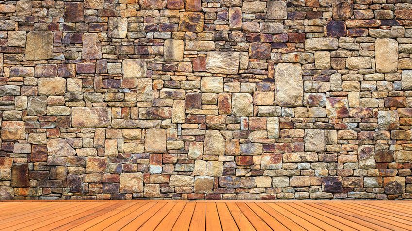 Kamień dekoracyjny - jaki wybrać na ścianę, a jaki na podłogę?