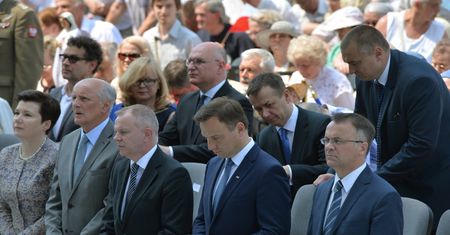 PiS mówi o współpracy rządu z Dudą