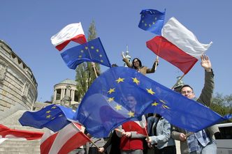 Polacy popierają unijną politykę Niemiec