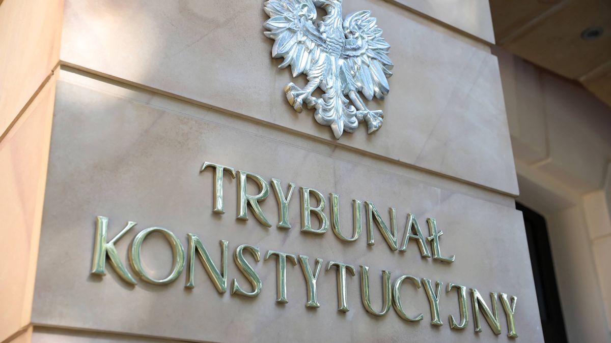Od ponad dwóch lat byli funkcjonariusze czekają na wyrok Trybunału Konstytucyjnego - choć nie mają wątpliwości, że orzeknie na ich niekorzyść 