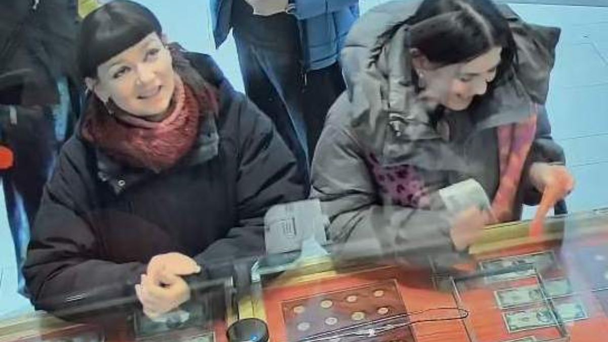 Policja pokazała ujęcia z monitoringu. 