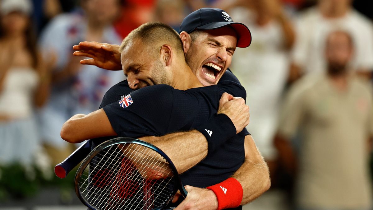 PAP/EPA / RITCHIE B. TONGO / Na zdjęciu: Andy Murray i Daniel Evans