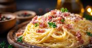 Pomieszała makaron z cukinią. Wyszedł jej obiad, o który codziennie ją proszą