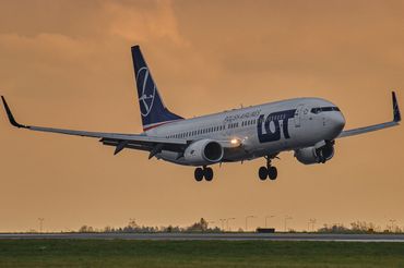 Samolot PLL LOT, fot. x.com/ChopinAirport