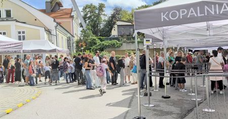 Tłumy to mało powiedziane. Więcej zagranicznych turystów niż Polaków