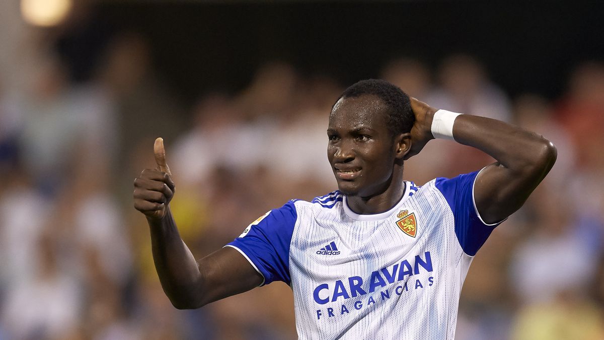 Raphael Dwamena of Real Zaragoza lament a failed occasion during the Liga Smart Bank match between Real Zaragoza and CD Tenerife at Romareda Stadium on August 17, 2019 in Zaragoza, Spain. (Photo by Jose Breton/Pics Action/NurPhoto via Getty Images)