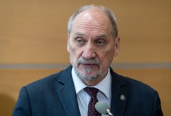 Nowy Rok 2021. Antoni Macierewicz z wpadką w felietonie: wirus LGTB