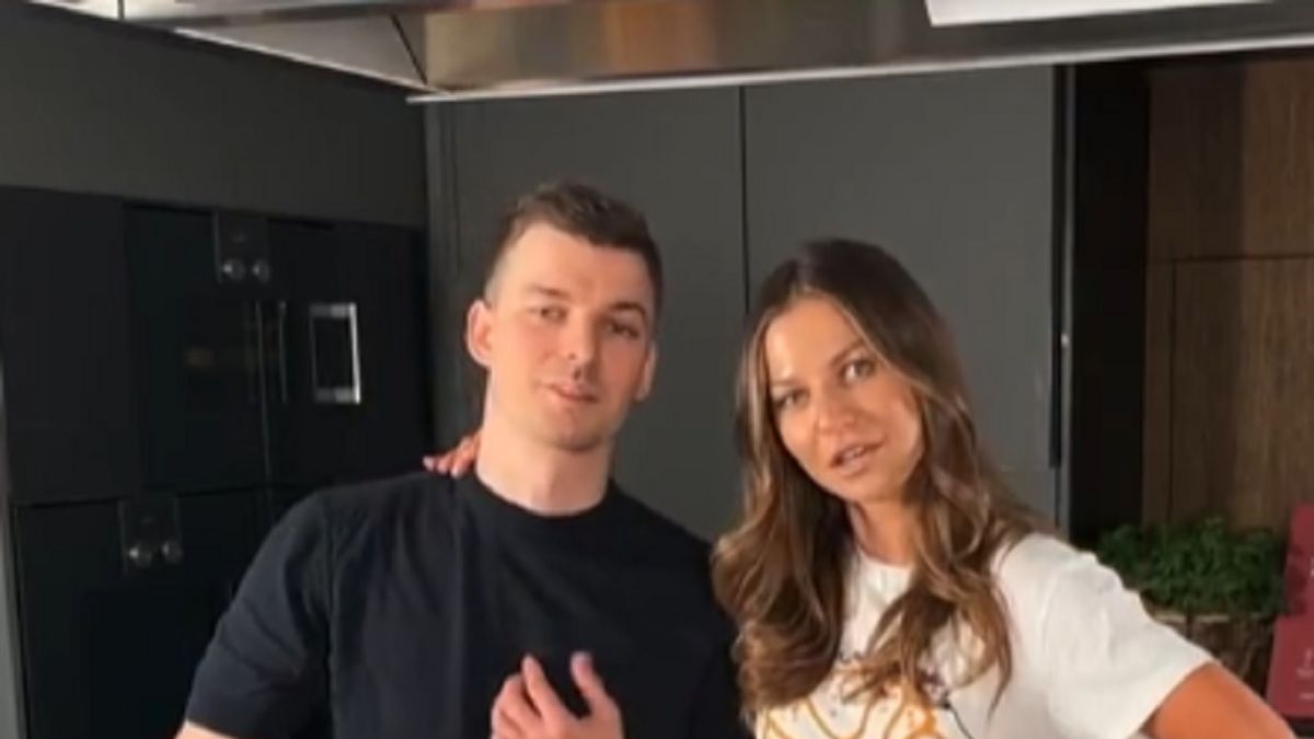 Zdjęcie okładkowe artykułu: Instagram / Na zdjęciu: Piotr Stachurski (z lewej) z siostrą Anną Lewandowską.