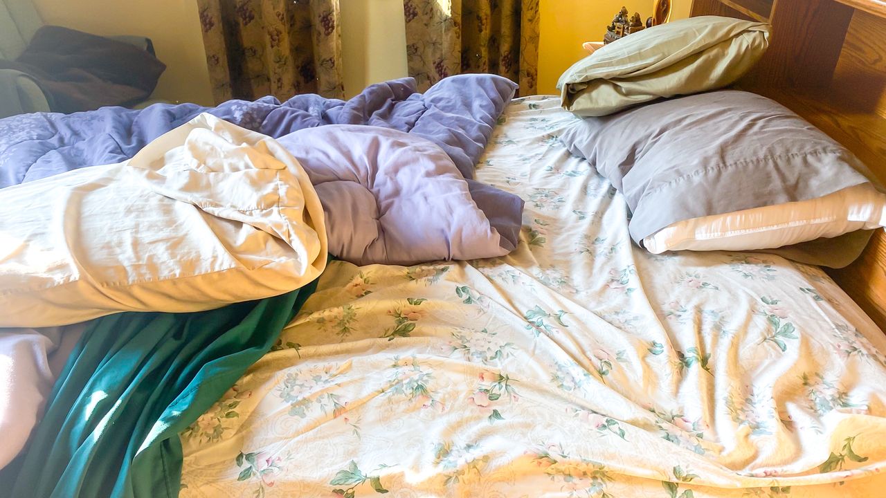 Lepsze niż wietrzenie. Po 30 minutach poduszka będzie jak nowa