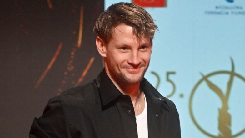 Sebastian Fabijański cieszy się z wyróżnienia