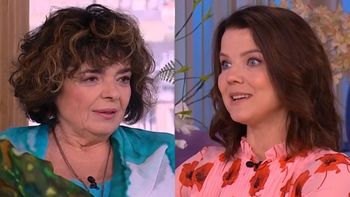 3 lata temu Katarzyna Grochola, mówiąc o kontynuacji "Nigdy w życiu!" zagrzewała Jabłczyńską do działania. "Tosia hoduj kury i wyglądaj pięknie"