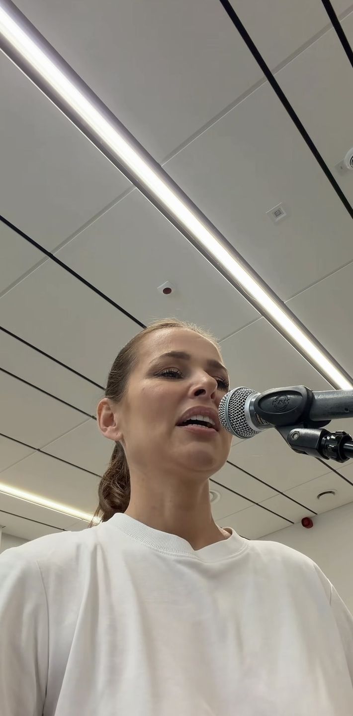 Paulina Sykut-Jeżyna śpiewa na Instagramie 