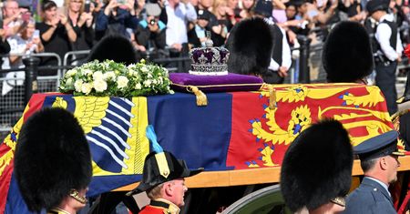 Pogrzeb królowej Elżbiety. Kiedy i gdzie oglądać transmisję z uroczystości?