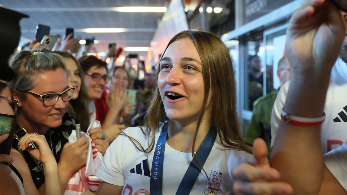 Julia Szeremeta wróciła z Paryża do Polski ze srebnym medalem 