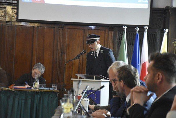 Rada miejska Wałbrzycha wystosowała apel o utrzymanie Zakładu Linii Kolejowych PLK S.A. w Wałbrzychu.