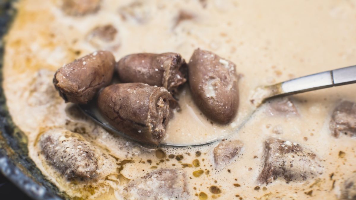 Serca drobiowe w sosie