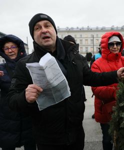 Przepychanki na miesięcznicy. Jest nagranie