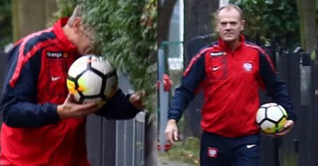Donald Tusk w dresie z godłem Polski wraca z treningu (ZDJĘCIA)