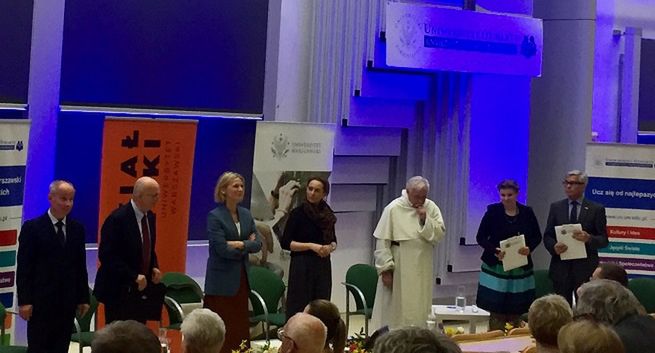 Nastąpiła brutalizacja komunikacji, nasila się mowa nienawiści. "Być może zaczynamy w Polsce przeżywać czyściec"