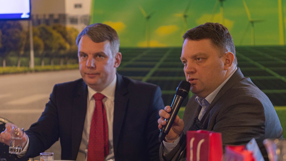 Prezes Tauron Energia oraz prezes KGHM Polska Miedź podczas śniadania prasowego rozpoczynającego TOGETAIR 2022