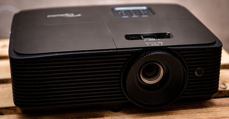 Optoma HD144X - gdy chcesz oglądać filmy na dużym ekranie
