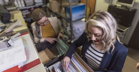 Urzędnik-panisko? On opowiedział nam o kulisach pracy. "Myślałem, że spalę się ze wstydu"