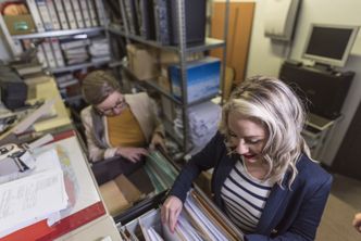 Urzędnik-panisko? On opowiedział nam o kulisach pracy. "Myślałem, że spalę się ze wstydu"