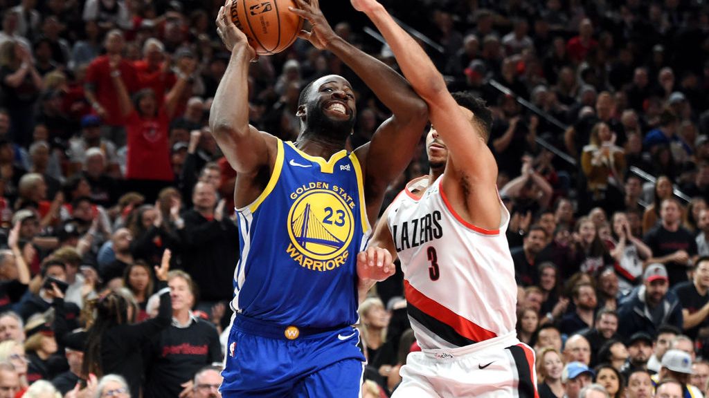 Getty Images / Steve Dykes / Na zdjęciu: Draymond Green (z lewej)