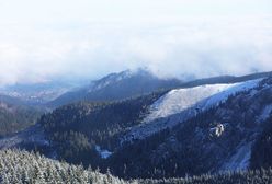Zimowa aura w Tatrach. Spadł "lipcowy" śnieg