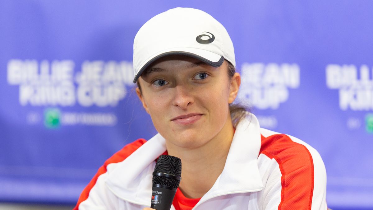 Iga Swiatek (POL) during the Billie Jean King Cup in Radom, Poland, on April 16, 2022. (Photo by Foto Olimpik/NurPhoto via Getty Images)