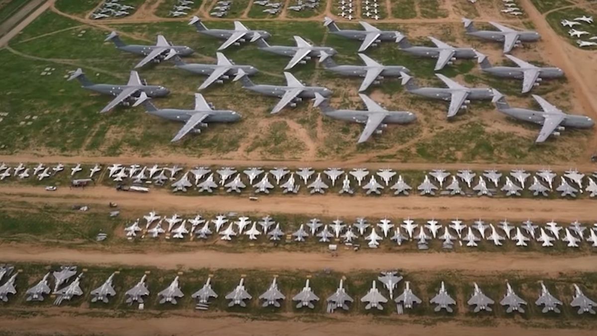 Cmentarzysko samolotów wojskowych w Arizonie