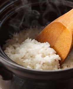 Nie podgrzewaj ryżu, bo się zatrujesz. Naukowcy udowadniają