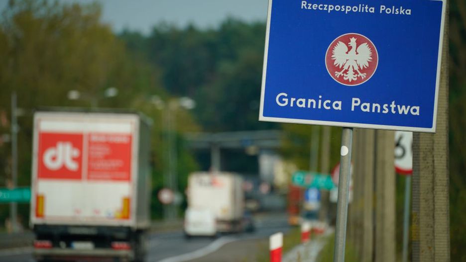 Germany reintroduces border controls with Poland
Traffic is seen on the bridge crossing the Oder river between Germany in Poland in Frankfurt an der Oder, Germany on 16 September, 2024. Germany on Monday has introduced stricter border controls on its borders with France, Germany, Austria and Poland despite abolishment of controls as per the Schengen Agreement. Germany says an increase in irregular migration has necessitated the introduction of border checks.
NurPhoto
border management, migration increase, migration, immigration control, schengen area, immigration, border enforcement, jaap arriens, international borders, police, travel restrictions, border security, eu, border, abolishment, transnational movement, frankfurt an der oder, border checks, nurphoto, bridge, security measures, stricter border controls, irregular migration, introduction, migration policy, schengen, cross-border traffic., oder river, september 16